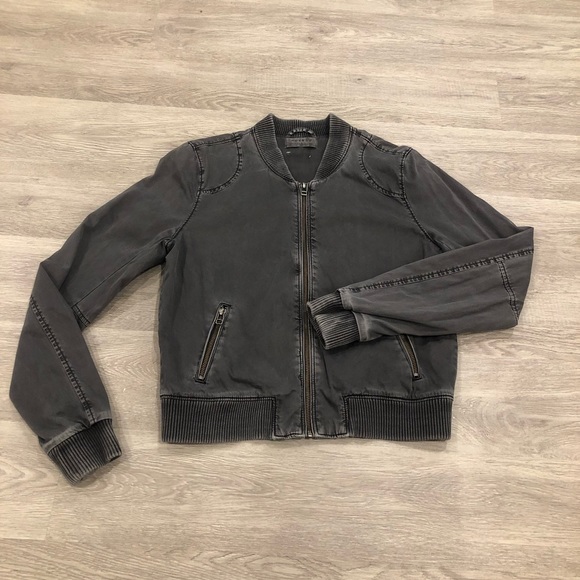 Aritzia Jackets & Blazers - Talula Zip Up Cotton Jacket Size S/M